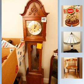 MaxSold Auction: This online auction features a computer monitor, golf clubs, holiday decor, books, wall art, glassware, VHS tapes, lamps, children's records, candles and much more.