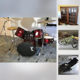 MaxSold Auction: This online auction features items such as a Pearl drum set, a ping-pong table, Royal Doulton and Wedgewood works, Xbox 360 and games and much more!