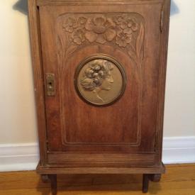 MaxSold Auction: This auction features hinged boxes, hockey cards, Lego, Coca Cola cards, retro silver plated primrose carafe, contemporary mystic rainbow topaz sterling silver ring, vintage 10K yellow gold chain, original art, glass vase, art nouveau wall cabinet, and much much more!