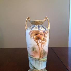 MaxSold Auction: This auction features jelly cupboard, Dell photo all in one printer 964, Nintendo Wii, vintage Gateleg table, Yamaha YPR9 electric keyboard with stand, fine bone tea cups and saucers, crystal and glass assortment, vintage imperial Nippon vase, Regal Kitchen Pro bread maker, and much more!
