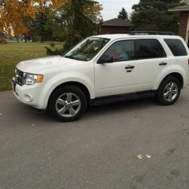 MaxSold Auction: This Bobcaygeon auction is literally bursting at the seams with HIGH QUALITY HiGH Value items. Featurings a 2012 Ford Escape, Pearl Necklace and Snow Blower, MaxSold definitely got the best deal for the sellers!