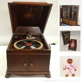 MaxSold Auction: This online auction features Victrola Victor Talking Machine, Jewelry, Porcelain Figurines, Kentucky Derby Drinking Glasses, Blue Willow Plate, Rugs, Lead Crystal Vase, Amber Fenton Glass, Girls Dress Up Costumes, Vintage Adverting Pamphlet, New York Yankees Prints, One Direction Singing Liam Dolls and much more!