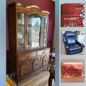 MaxSold Auction: This online auction features furniture, electronics, Jerry Garcia ties, men's jewelry, computer gear, Wii games, men's bare wet suit, flat-screen TV, men's & women's rollerblades, small kitchen appliances, wall art and much more!