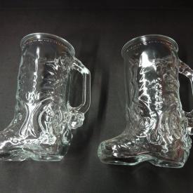 MaxSold Auction: This online auction features boot mugs,flatware,martini party, condiment dishes and tumblers, serving plates,waiter cork screws, rock glasses, duralex glasses,Prosecco champagne,decanter, wine glasses and much more!