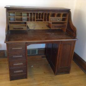 MaxSold Auction: This online auction features Oak Roll Top Desk, Oil Lamps, Table and Cushions, Teapots, Wicker Tables, Wedgwood and Pinwheel, Royal Commemorative Plates, Garden, Dishes and Glasses, Sideboard and much more!