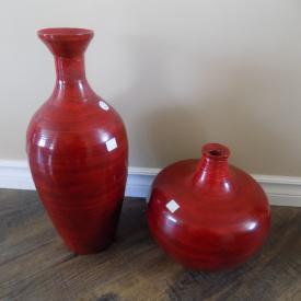 MaxSold Auction: This online auction features 2 New Red Bamboo Vases, Hockey Cards, 5 Bark Covered Wood Planters, New Mikasa Square Platter, 2 Lead Crystal Vases, Wood Dining Table, New Frosted Glass Platter, New Crystal Champagne Flutes, Wood Busts, 7 Posters and much more!