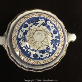 MaxSold Auction: This online auction features Royal Doulton Tea Set, Indian Ladle Spoon, Candle Stick Sheffield, Tommi Parzinger for Dorlyn Silversmiths, Vintage Lamps and much more.