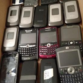 MaxSold Auction: This online auction features cell phones blackberries, oem ear buds, hudson bay vintage blankets, original oil paintings, new burberry, prada , new perfume, new gifts and crystals, large and small appliances, electronics and more!