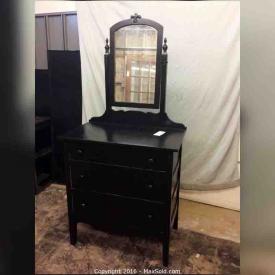 MaxSold Auction: This online auction features 1950's Lloyd Carriage, Brand New Double Sink, Fishing Tackle, Vintage Hope Chest/ Trunk, Delta Scroll Saw, Ryobi Wood Lathe, Danby Bar Fridge, Old Metal Toys, Solid Mahogany Desk, Coffee Table, Coffee Table and much more!