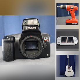 MaxSold Auction: This online auction features toys, camera, Novelty teapots, video game systems, comics, air hockey table, small kitchen appliances, power tools and much more!