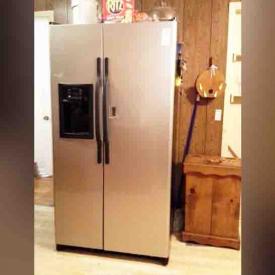 MaxSold Auction: This online auction features GE Stainless Steel Fridge, Dressing Mirror, Lamps, Rolling Ottomans, Women's Hats and Purses, Area Rug, Electronics, Cookware & Kitchenware, Glass Stemware, Display Cabinets, Kitchen Table and Chairs, Amana Dryer and much more!