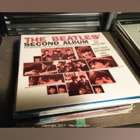 MaxSold Auction: This online auction features clothing, furniture, decor & collectibles, artworks, kitchenware, jewelries, and electronics such as vintage record player, records, coats, costume jewelries, vintage chairs and much more!