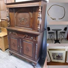 MaxSold Auction: This online auction features prints, jewelry, coins, oak furniture, antique chairs, antique dresser, highboy, display cabinet, lamps, antique spinning wheel, tools box, crock ware, Marilyn Monroe books, violin, comics, stamps, tv, Craftsman miter saw, magazines, games, DVDs and much more!