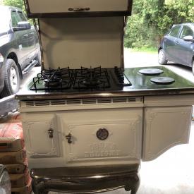 MaxSold Auction: This online auction features items such as Stove, Saw, Candelabra, Acrylic Paint, Washable Chalk, Doll House and much more!