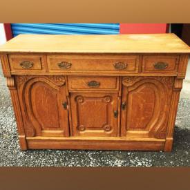 MaxSold Auction: This online auction features Antique furnitures, Boston Bruins Timex Limited Edition watch, artwork, decoys, CDs, Oil On Canvas, Antique Caravelle Shelf Clock, pullout sofa, Bell Express Vu, woodenware, glassware, pillows and linens, sewing lot, mirrors and much more!