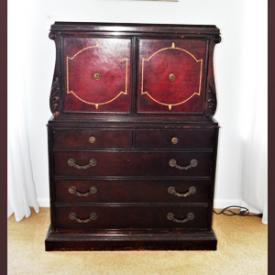 MaxSold Auction: This online auction features hat boxes, wall art, decor, turntable radio, decorative plates, holiday decor, Japanese tea set, porcelain collection, fireplace tools, entertainment units, antique dressers, vacuum, bookcases, vintage pennants, stereo equipment, punching bag, exercise machines, lawnmower, snow blower, bicycles, propane grill, garden pots, and much more!