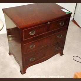 MaxSold Auction: This online auction features a ping pong table, bedding, lamps, VHS players, flower arrangements, golf clubs, luggage, tea wagon, electric organ, vintage shawl, decor, crystal glasses, picture frames, CDs, DVDs, wall art, and much more!