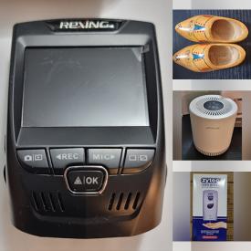 MaxSold Auction: This online auction includes wooden art, rotating globe bookends, monitors, weighted balls, toning kit, sculpting system, Kensington docking station, toaster, hair tool organizer, air purifier, digital moisture meter, dash cam, pet nail grinder and more!