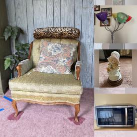 MaxSold Auction: This online auction features small kitchen appliances, fitness gear, bedroom furniture, floor lamp, and more!