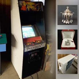 MaxSold Auction: This online auction features collectibles, household appliances, electronics, jewelry, kitchenware, crystals, sports clothes and accessories, dishware, watches and much more!