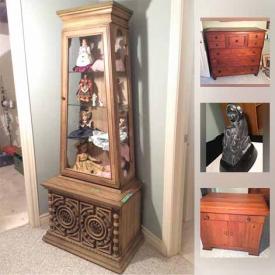 MaxSold Auction: This online auction features ANTIQUE: Chest of drawers; copper bed warmer; electric Singer sewing machine. ART: Soapstone carving/figurines; charcoal and watercolours originals, framed prints.
FURNITURE: European style desk and credenza; MCM sideboard; trinket display. GOLF CLUB SETS. COLLECTIBLE: Copper horn; steins; Blue Mtn. Pottery fox; metal sword and much more!