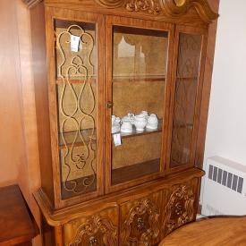 MaxSold Auction: This auction features crystal and glassware, record albums, dressers, decorative spoons, flower pots, china set, Panasonic sound system, Wedgwood serving dish, dining table and chairs, LG 31" flat screen television, and a safe!
*Enter off Elmwood St from Sir John A Blvd. Is an apartment building (Bowling Green) and parking is very limited. Do not park in fire route as cars will be towed.