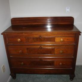 MaxSold Auction: This auction features original art, wood furniture, fine bone chine including Limoges, fur stole, men's blazers, lamps, organ, spinning wheel and much more!