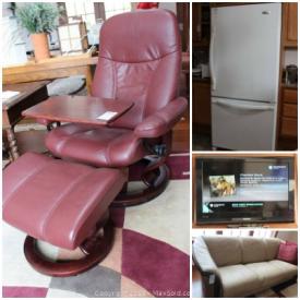 MaxSold Auction: This online auction features wall art, stereo, flat screen TV, books, costume jewelry, glassware, CDs, refrigerator, washer and dryer, printer, paper shredder,barbecue, sewing machine, and much much more...